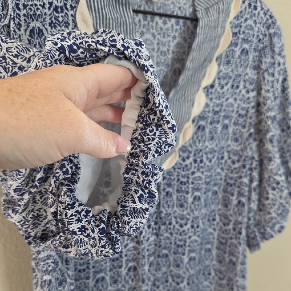 THML Top Alayah Floral Striped Ric-Rac Puff Sleeve Blue White Womens Size Small - Picture 6 of 11